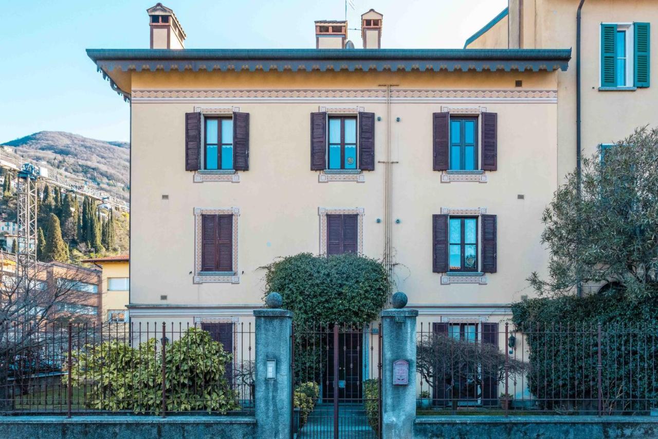 Lago Azzurro Apartment Varenna Dış mekan fotoğraf